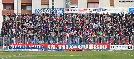 I tifosi del Gubbio a Fano/2