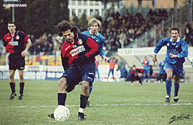 ...dal dischetto Clementi trasforma il rigore