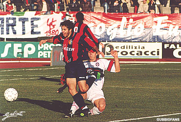 Sandreani steso in area da Fiumana: per l'arbitro non è rigore...!