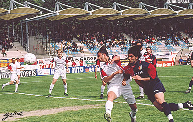 De Pascale di testa segna l'1-0