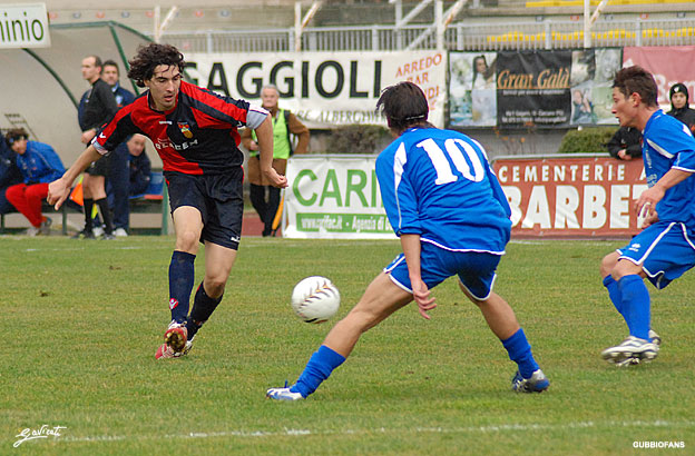 Marino contrastato da Macchia