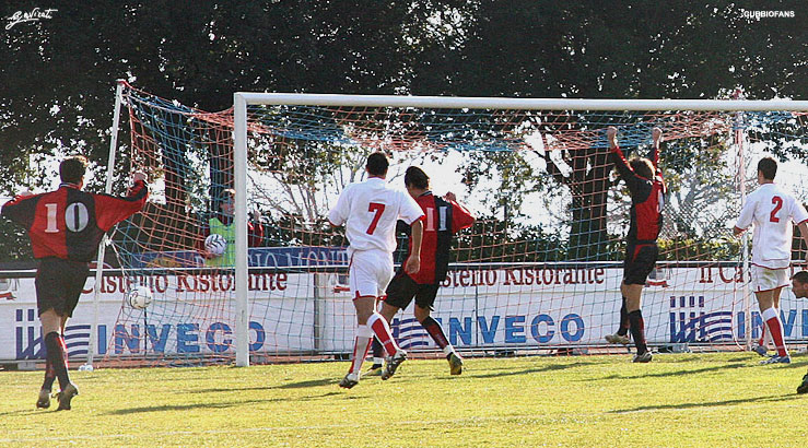 la palla si insacca, 1-1