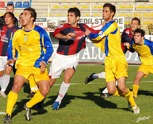 Crispino in mischia
