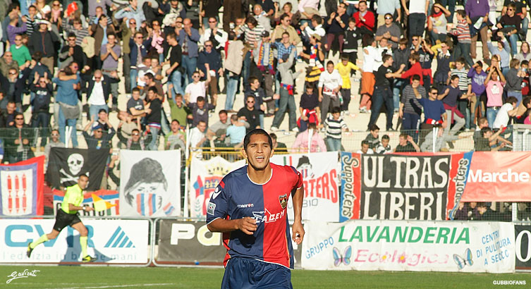 Rivaldo esultante