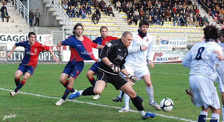 Marotta trattenuto e Pandolfi