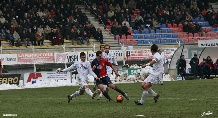 Gomez Taleb, traversa