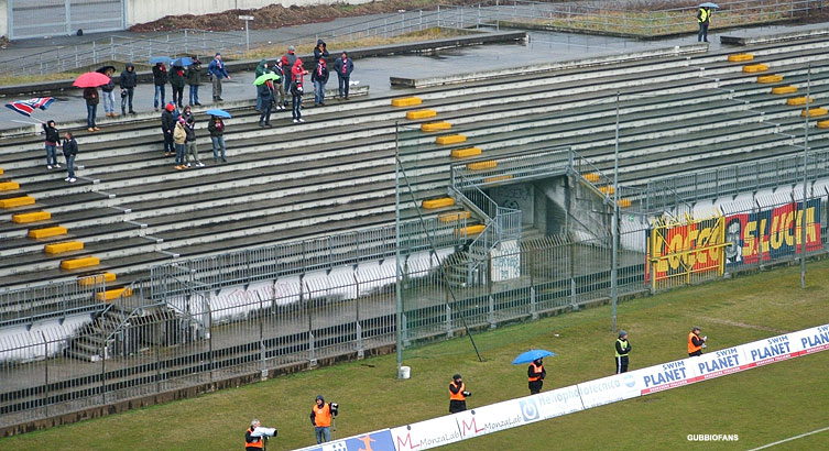 Tifosi Gubbio in curva