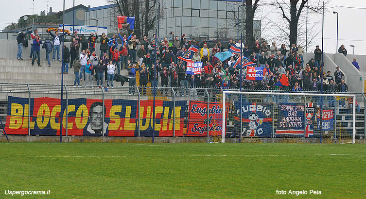 Tifosi Gubbio in curva nord
