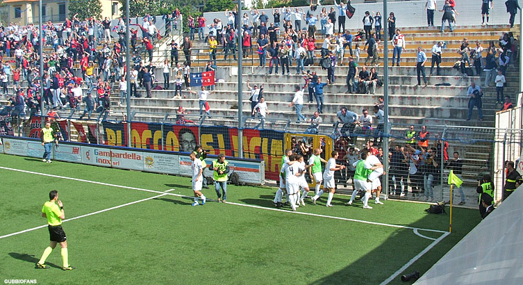 Daud con i tifosi