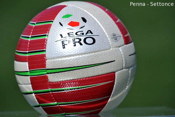 pallone lega pro