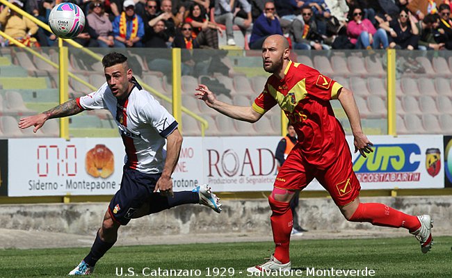 Falconieri in attacco