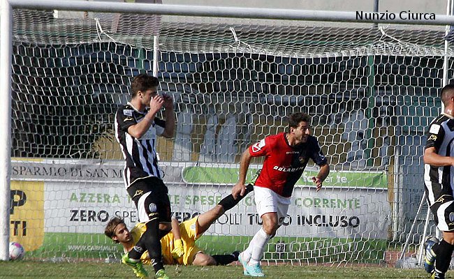 Domini, gol