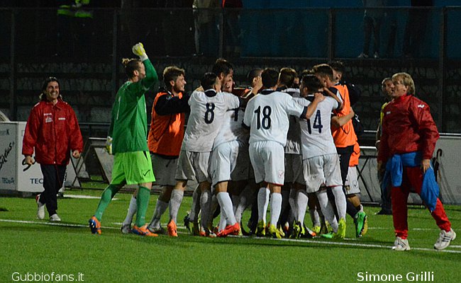 Giocatori festeggiano